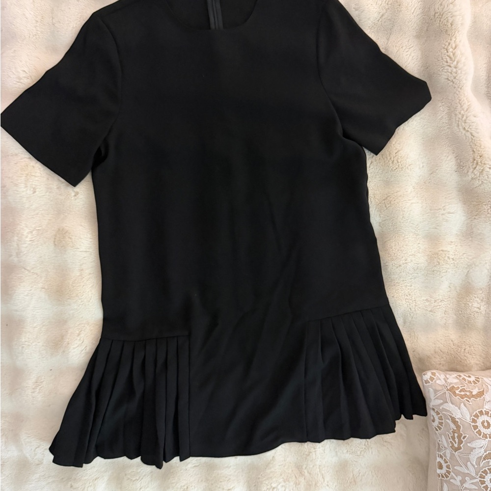 Zara Black Short-Sleeve Pleated-Hem Top
